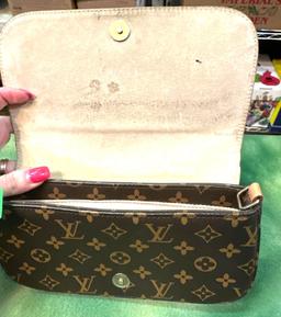 Louis Vuitton Purse (Looks to be Authentic but were not experts)