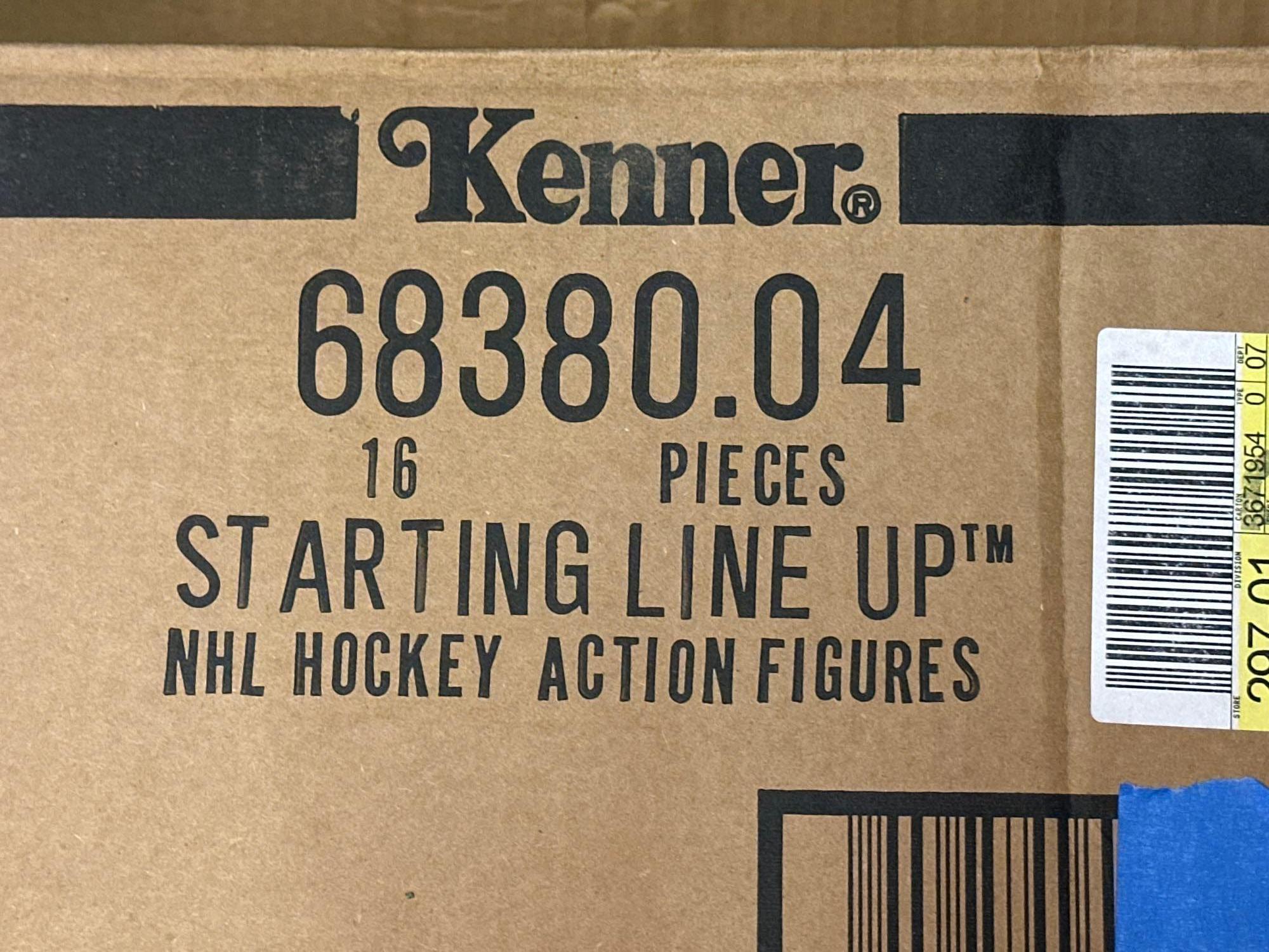 16 New in packages 1990's Starting Line up Hockey Figures