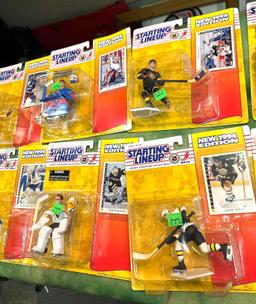 16 New in packages 1990's Starting Line up Hockey Figures