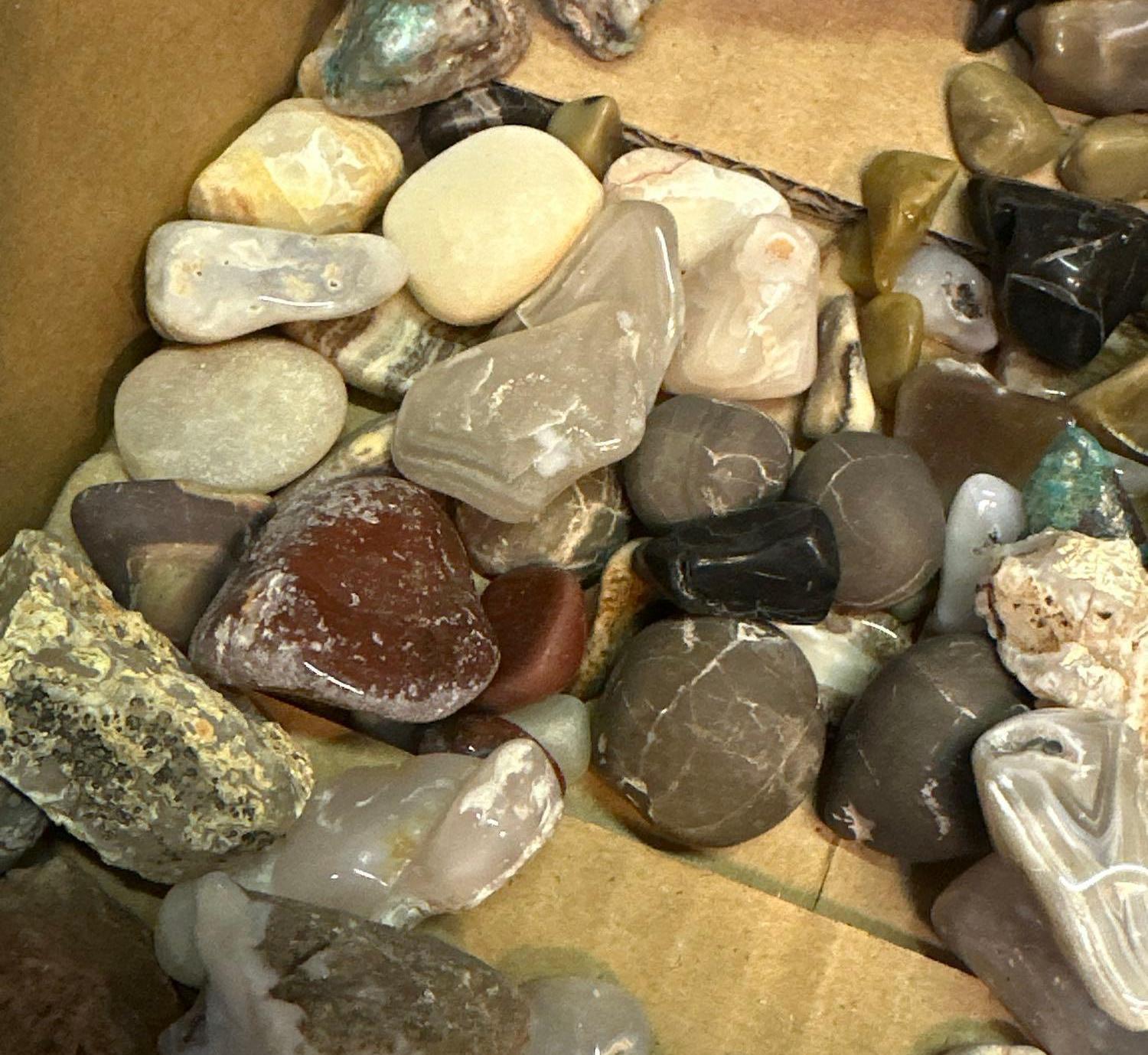 Collectable Rocks- Banded Agates, Turquoise, Jasper etc
