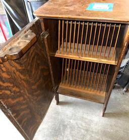 Solid Vintage LP Cabinet 32" tall