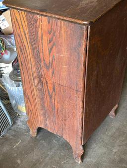 Solid Vintage LP Cabinet 32" tall