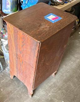 Solid Vintage LP Cabinet 32" tall