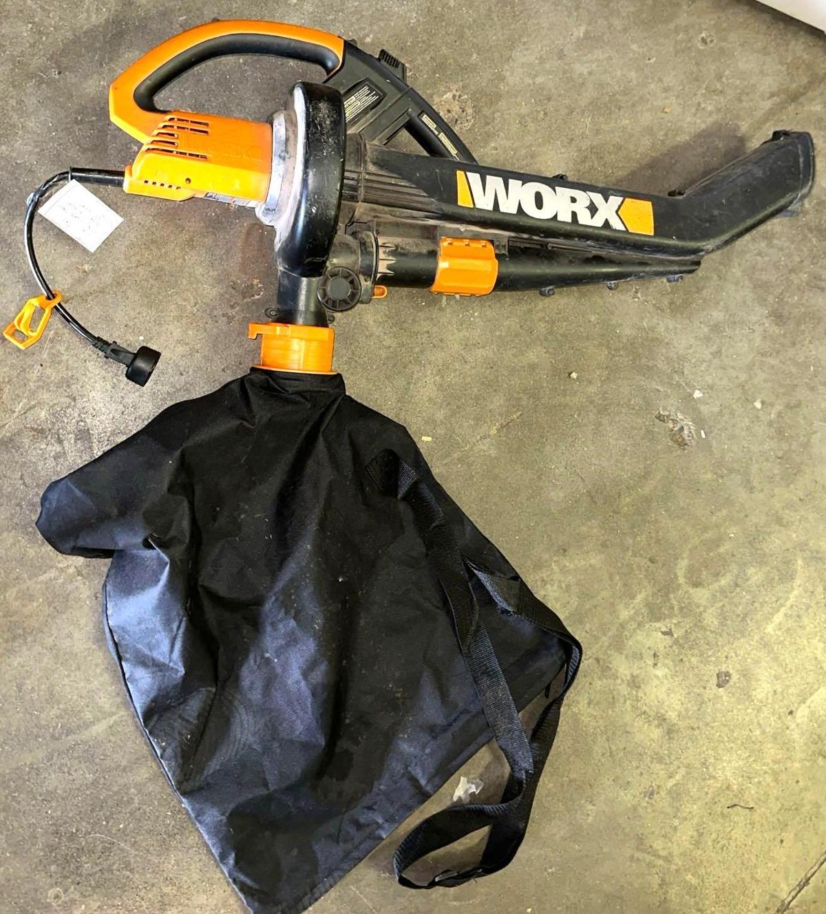 Worx Corded Yard Blower/Vacuum- Works Great