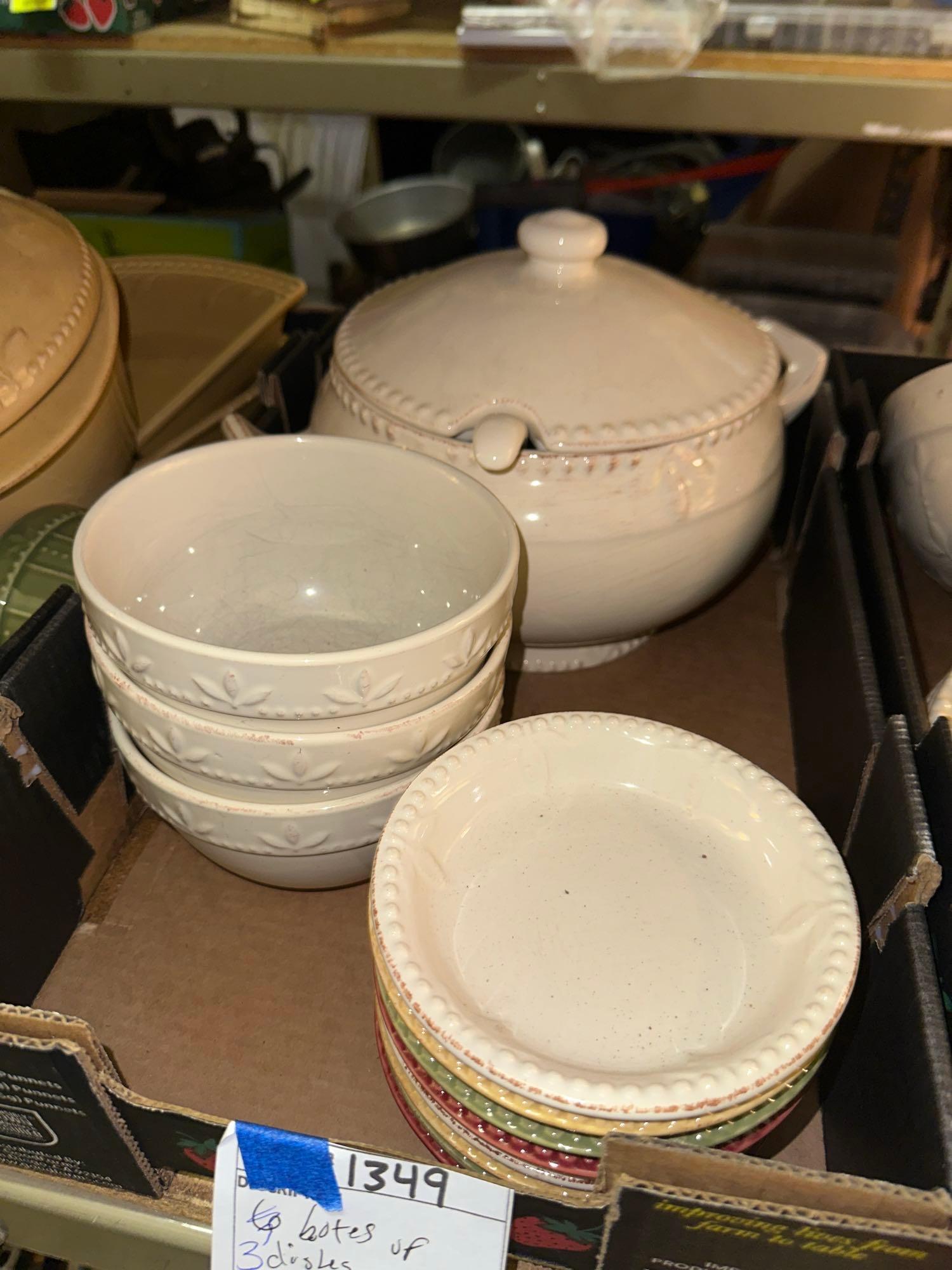 4 boxes of Sorrento Debby Segura Signature Serving Dishes