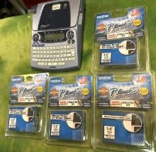 Brother P-Touch Label Maker and 4 New Label refills- Works