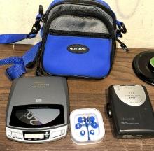 Vintage Portable CD Player & Cassette Radio and Headphones- Tested & working