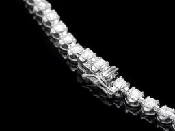 18k White Gold 14.00ct Diamond Necklace