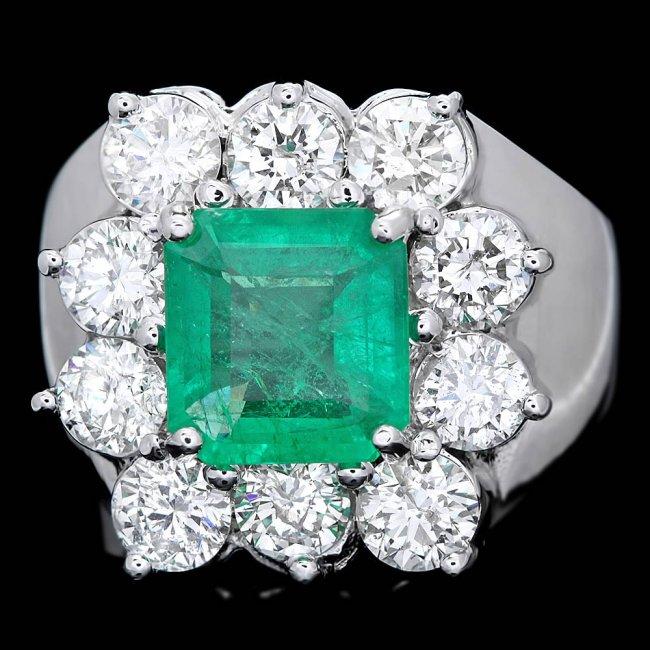 18k White Gold 2.00ct Emerald 2.60ct Diamond Ring