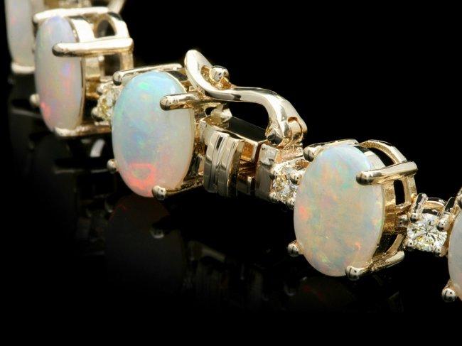 14k Gold 18.00ct Opal 1.50ct Diamond Bracelet