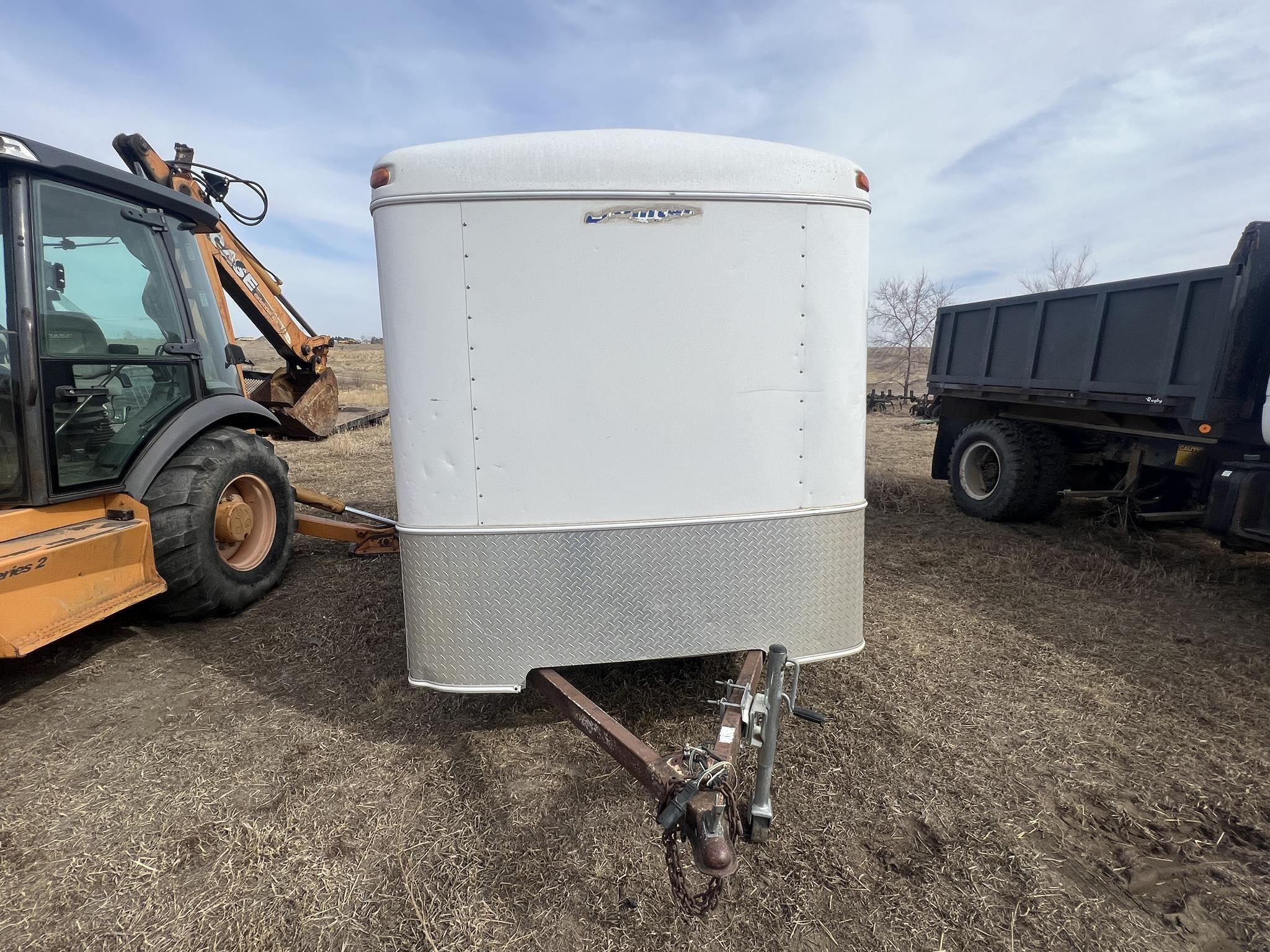ENCLOSED TRAILER 242