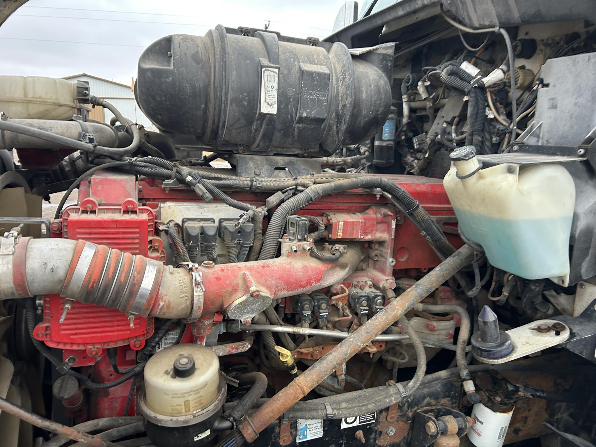 2009 KENWORTH T660 586