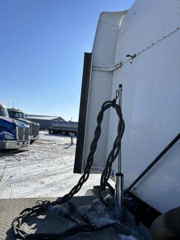 2009 KENWORTH T660 586