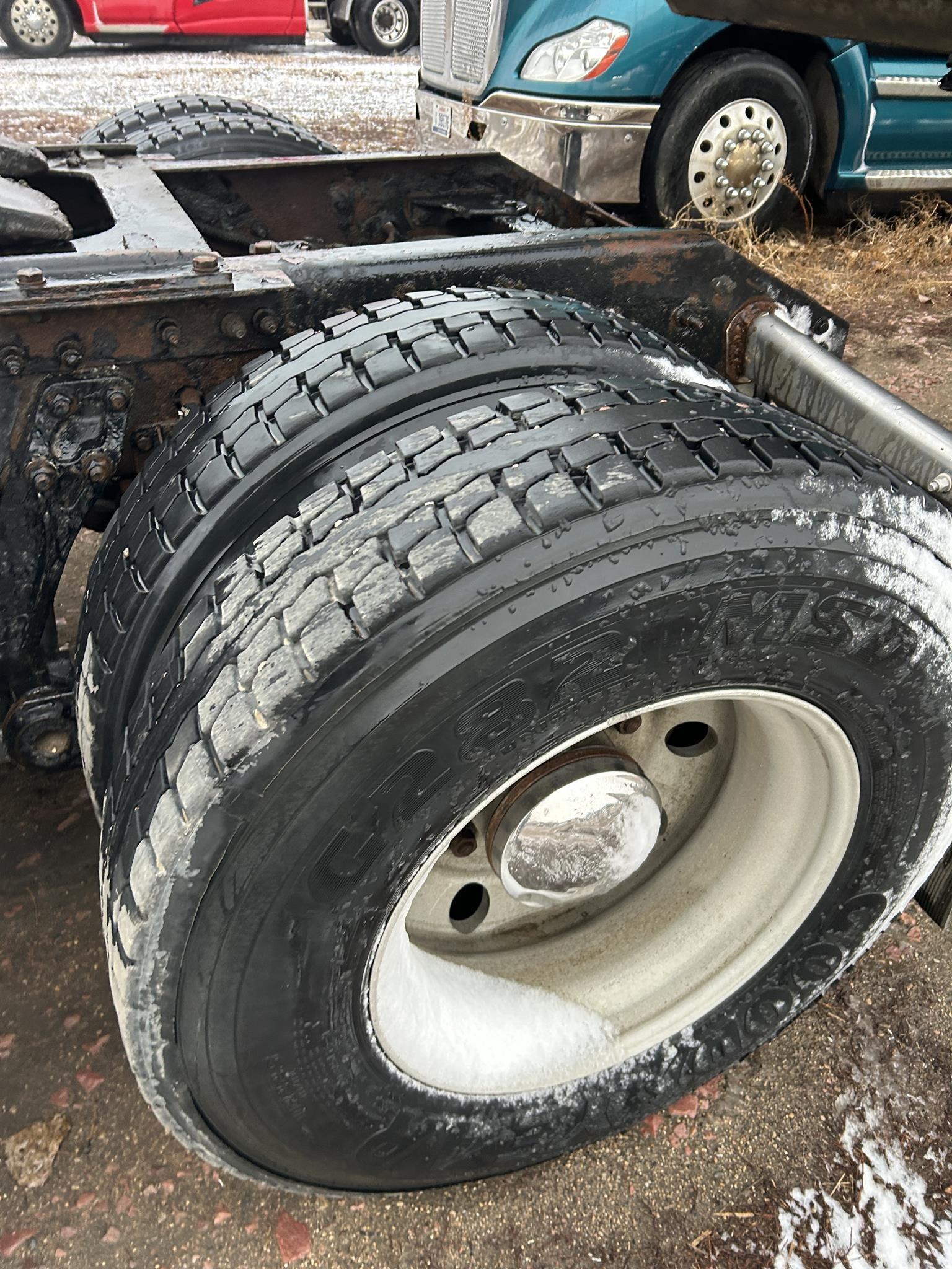 2009 KENWORTH T660 586