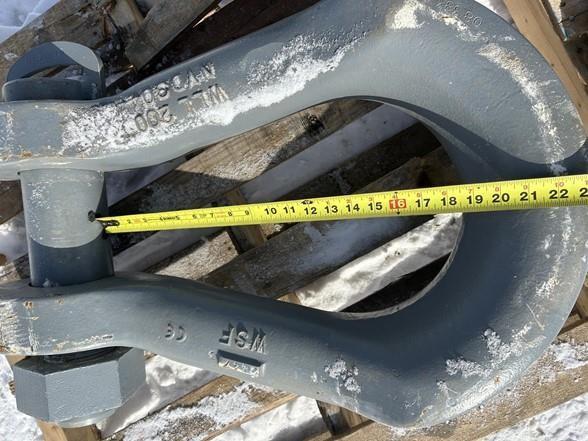CROSBY 200 TON SHACKLE 109