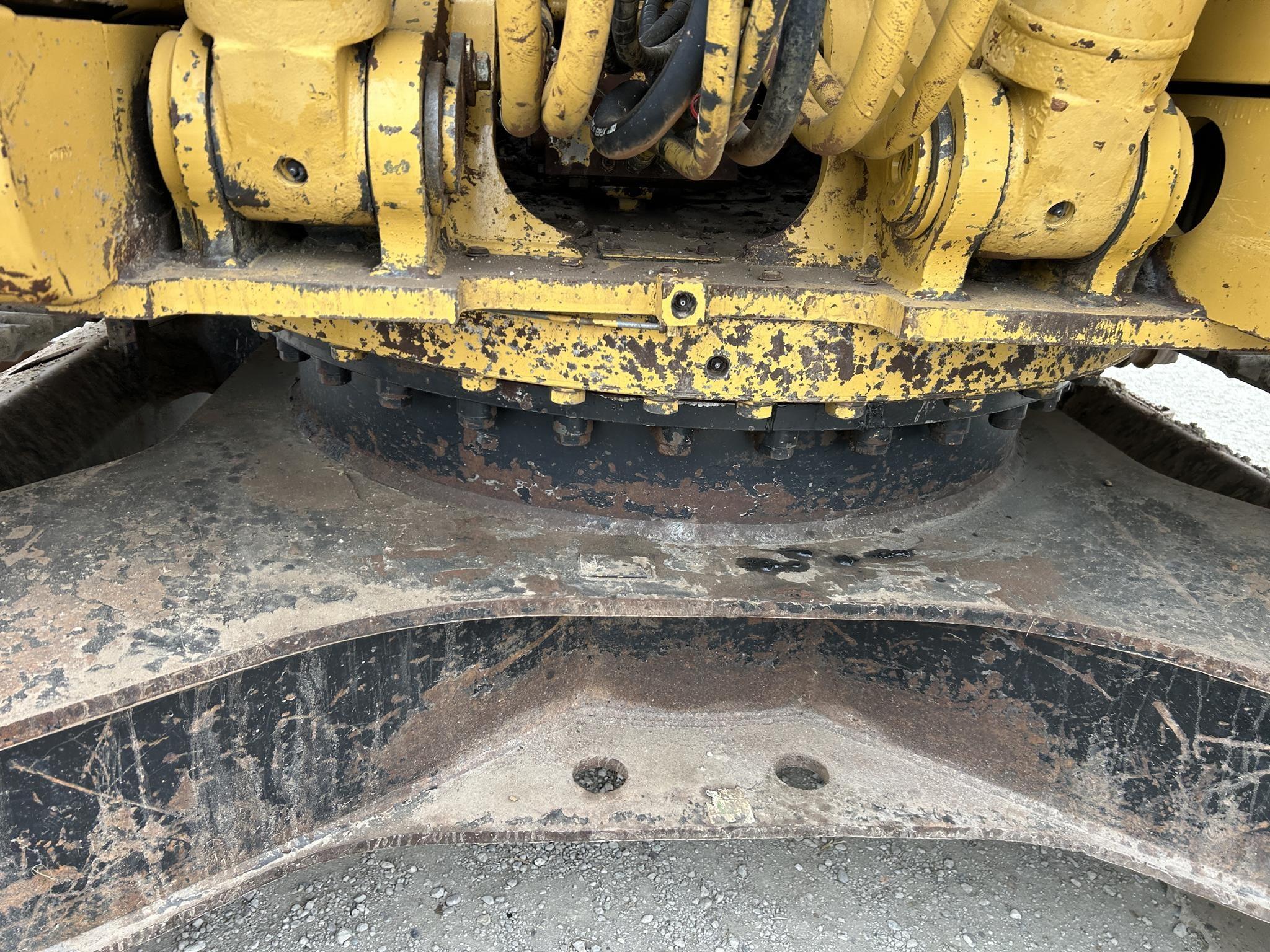 1999 CATERPILLAR 322B 63