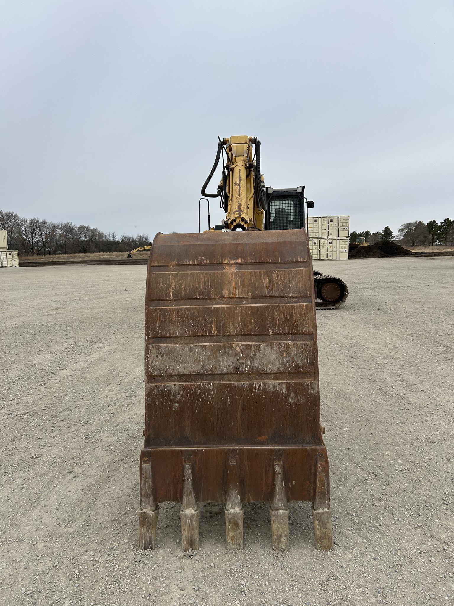1999 CATERPILLAR 322B 63