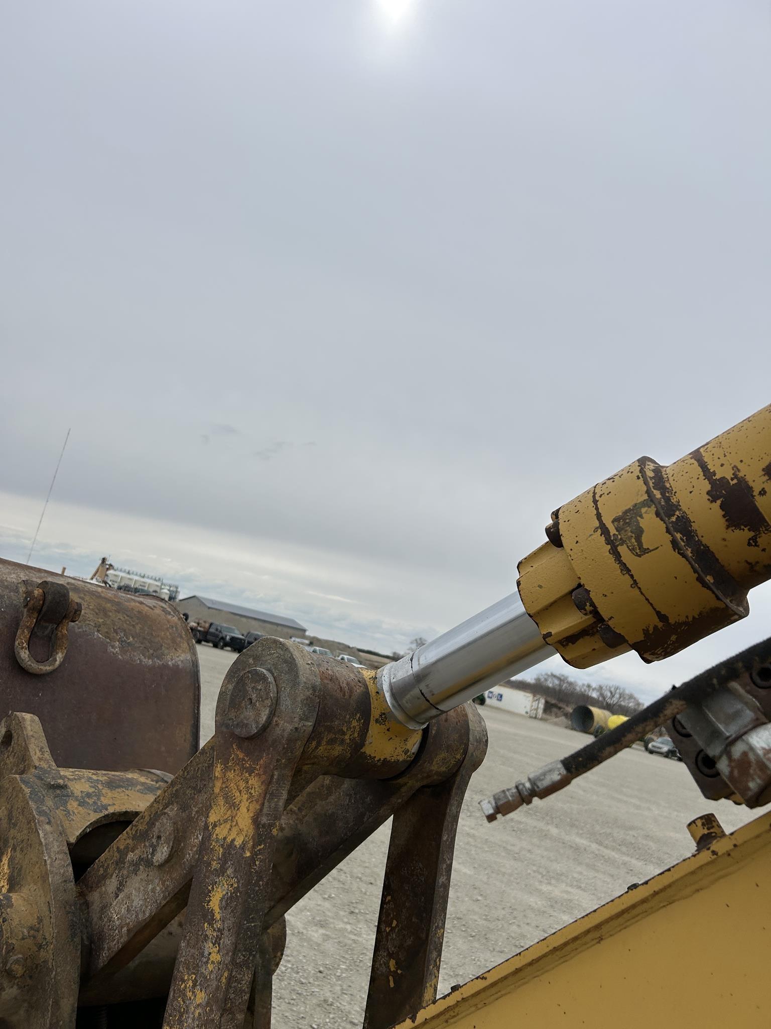 1999 CATERPILLAR 322B 63