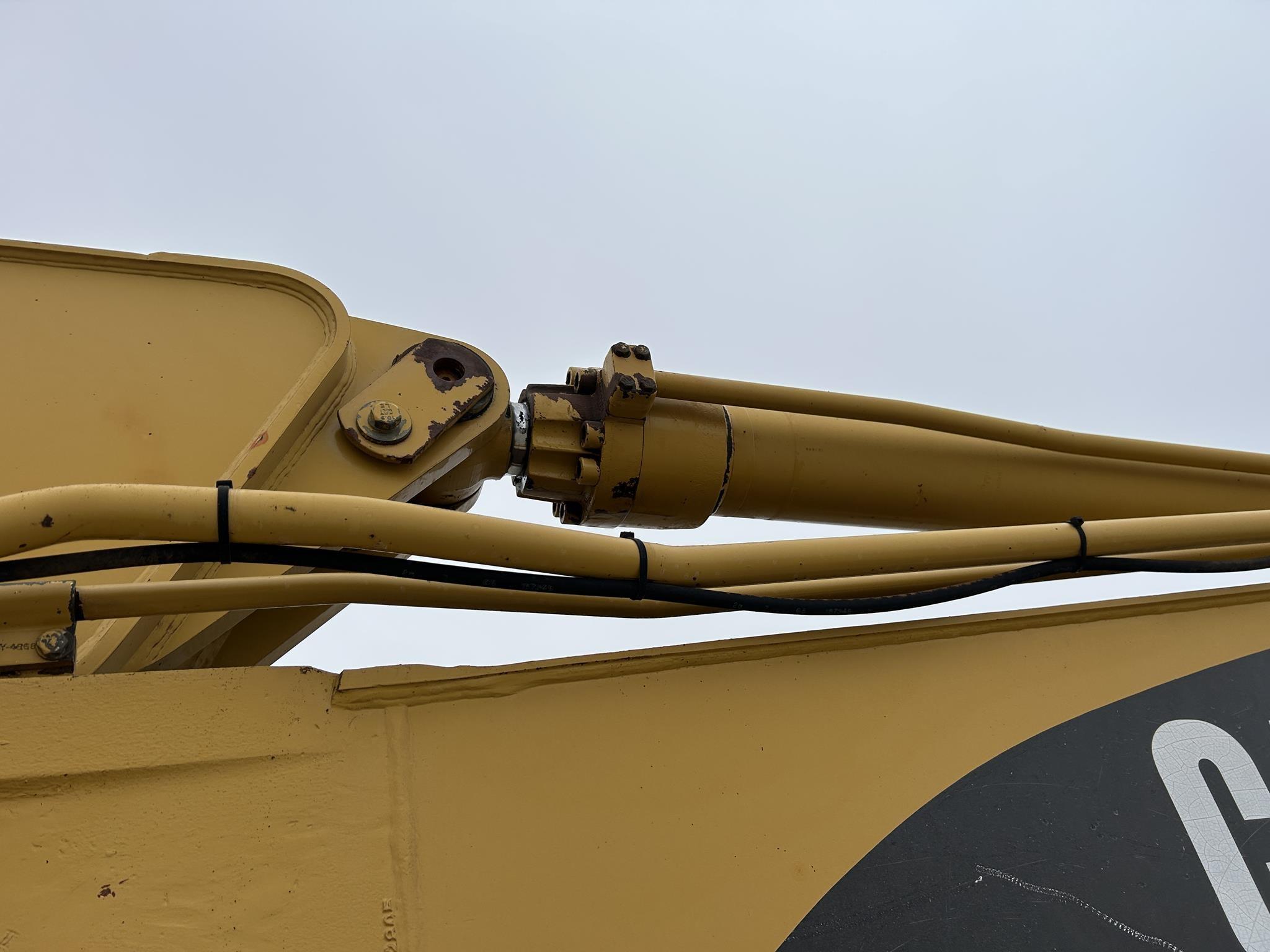 1999 CATERPILLAR 322B 63