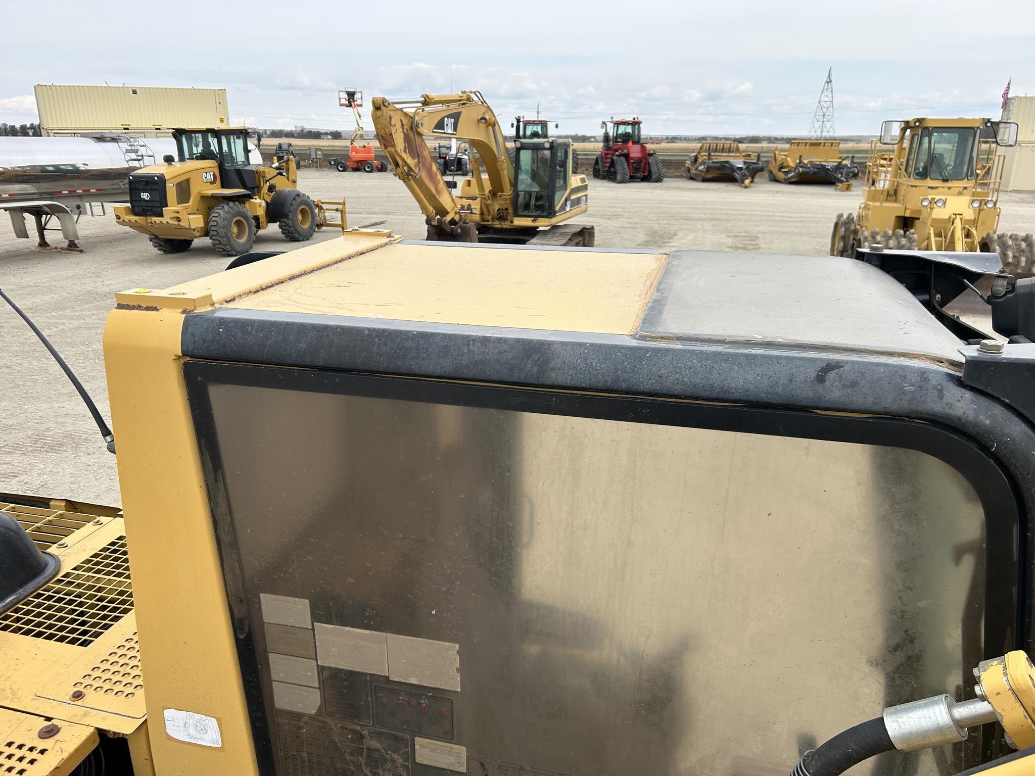 1999 CATERPILLAR 322B 63
