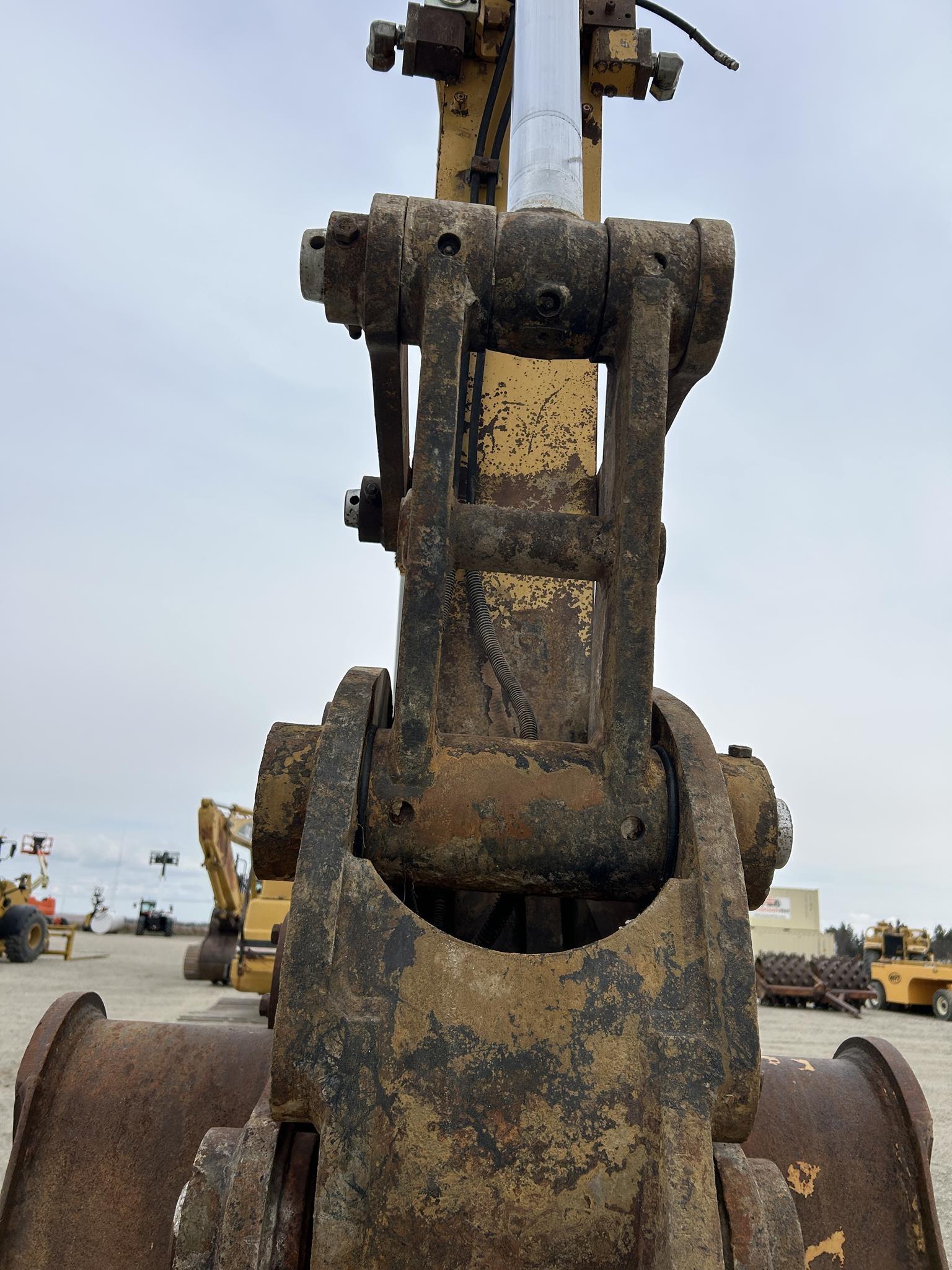1999 CATERPILLAR 322B 63