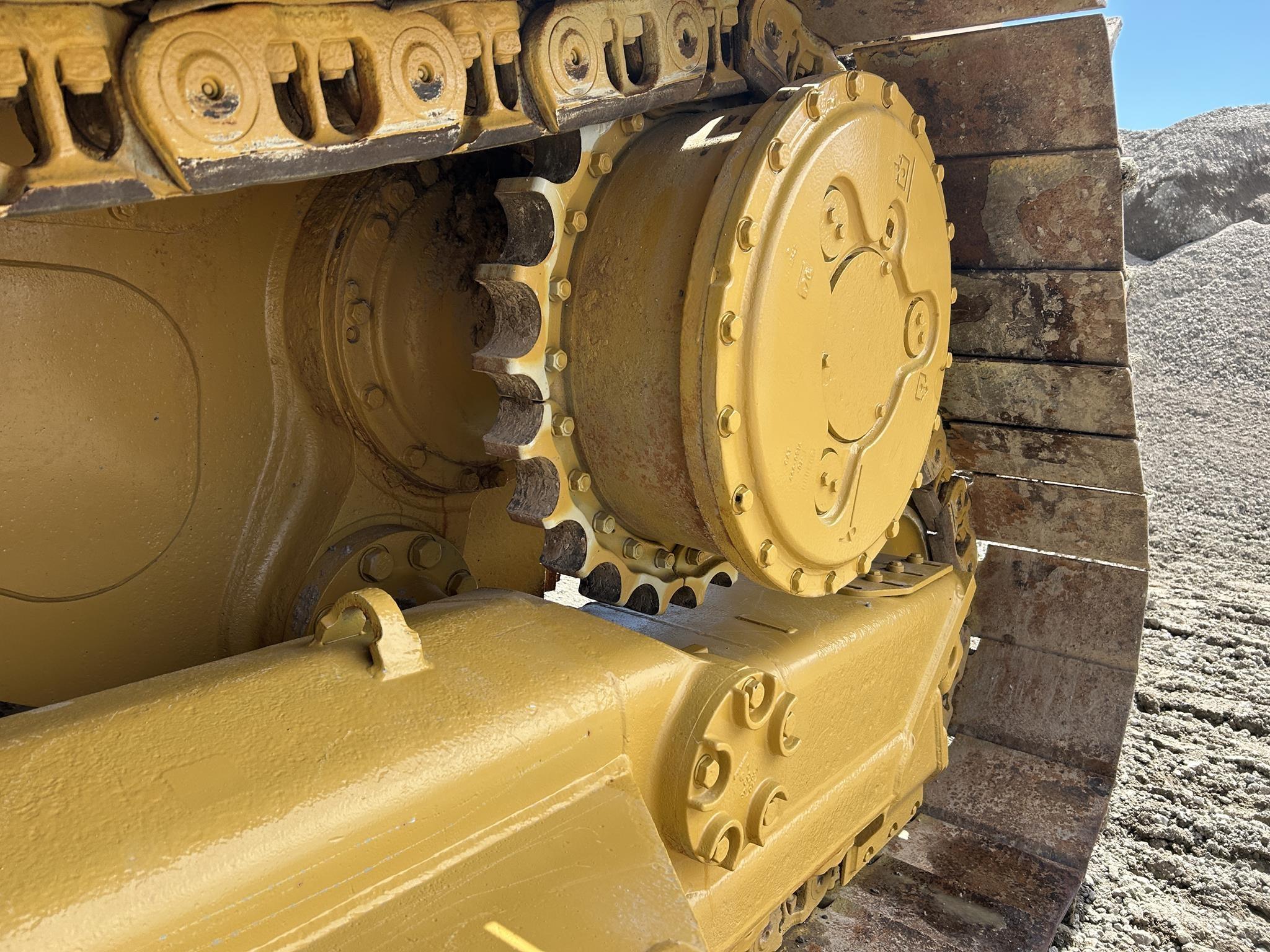2020 CATERPILLAR D6 84
