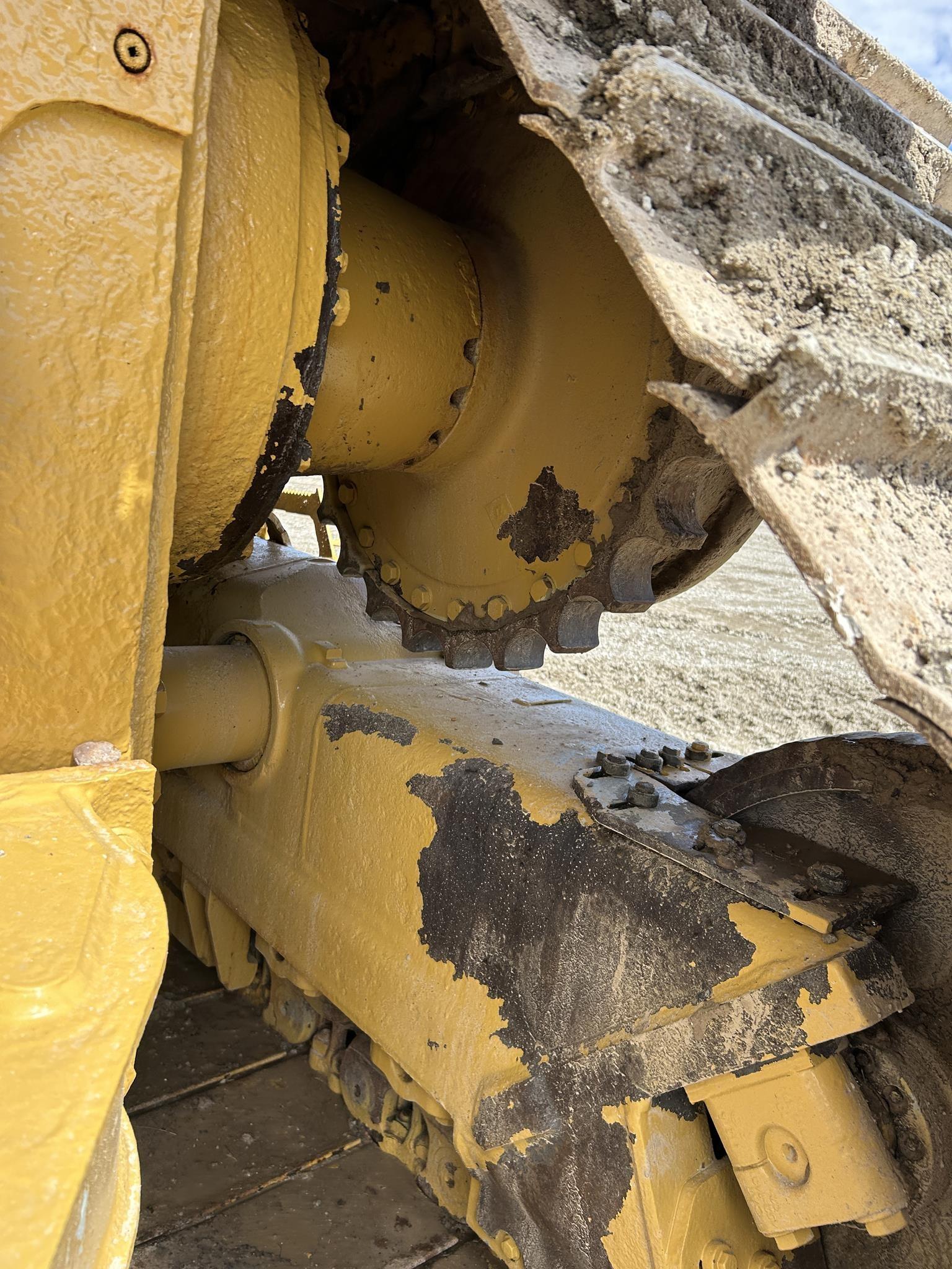 2020 CATERPILLAR D6 84