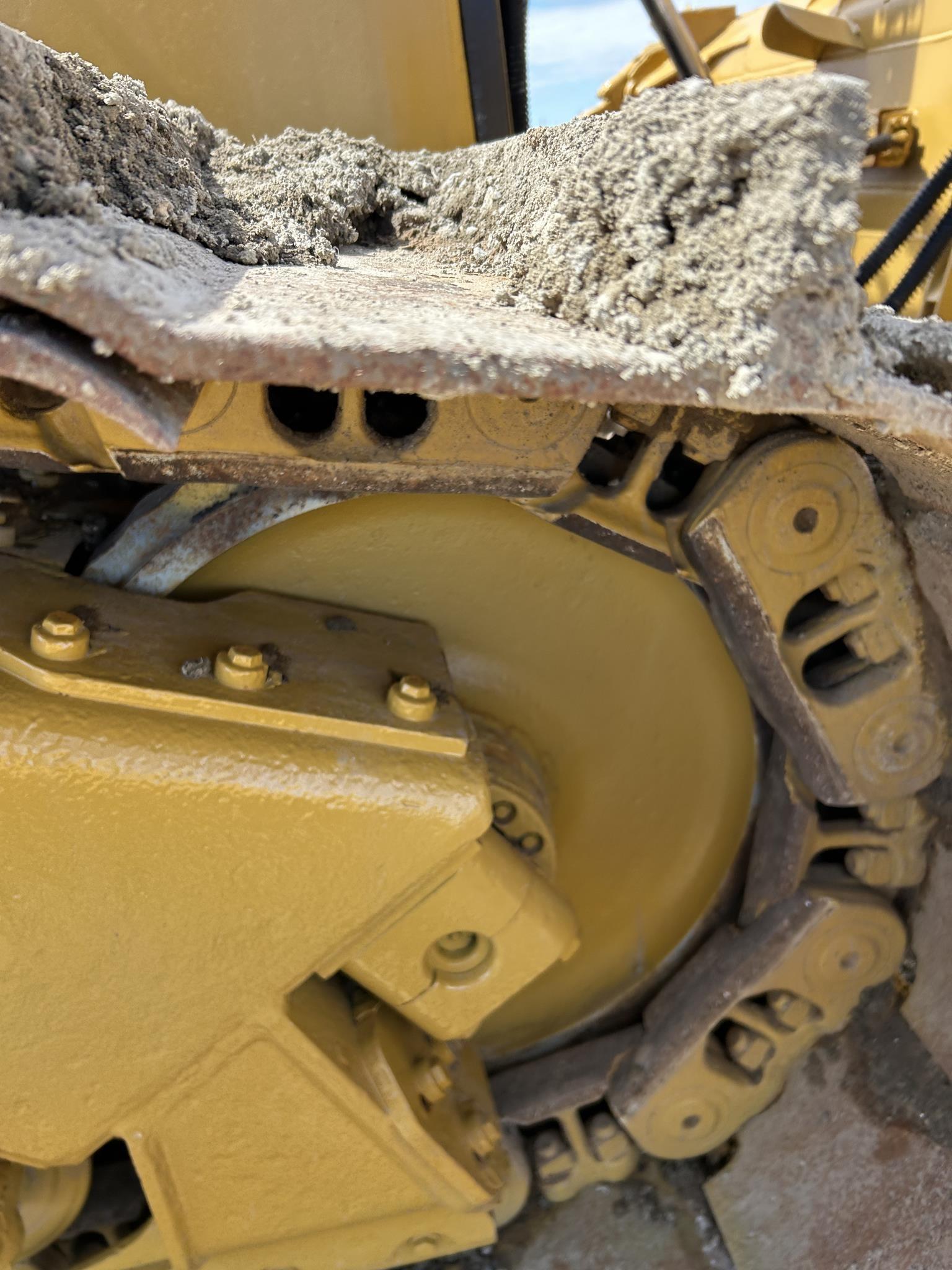 2020 CATERPILLAR D6 84