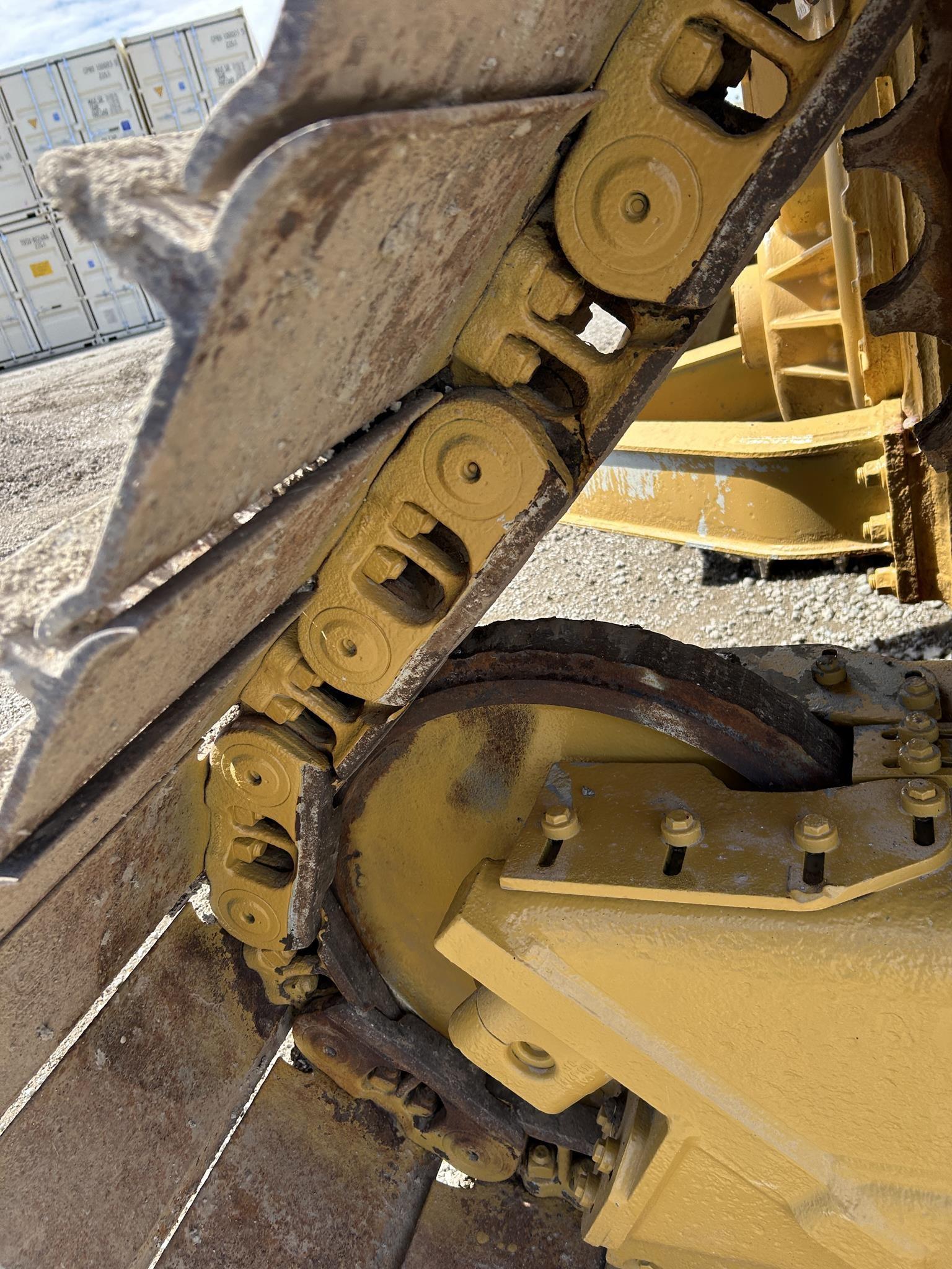 2020 CATERPILLAR D6 84