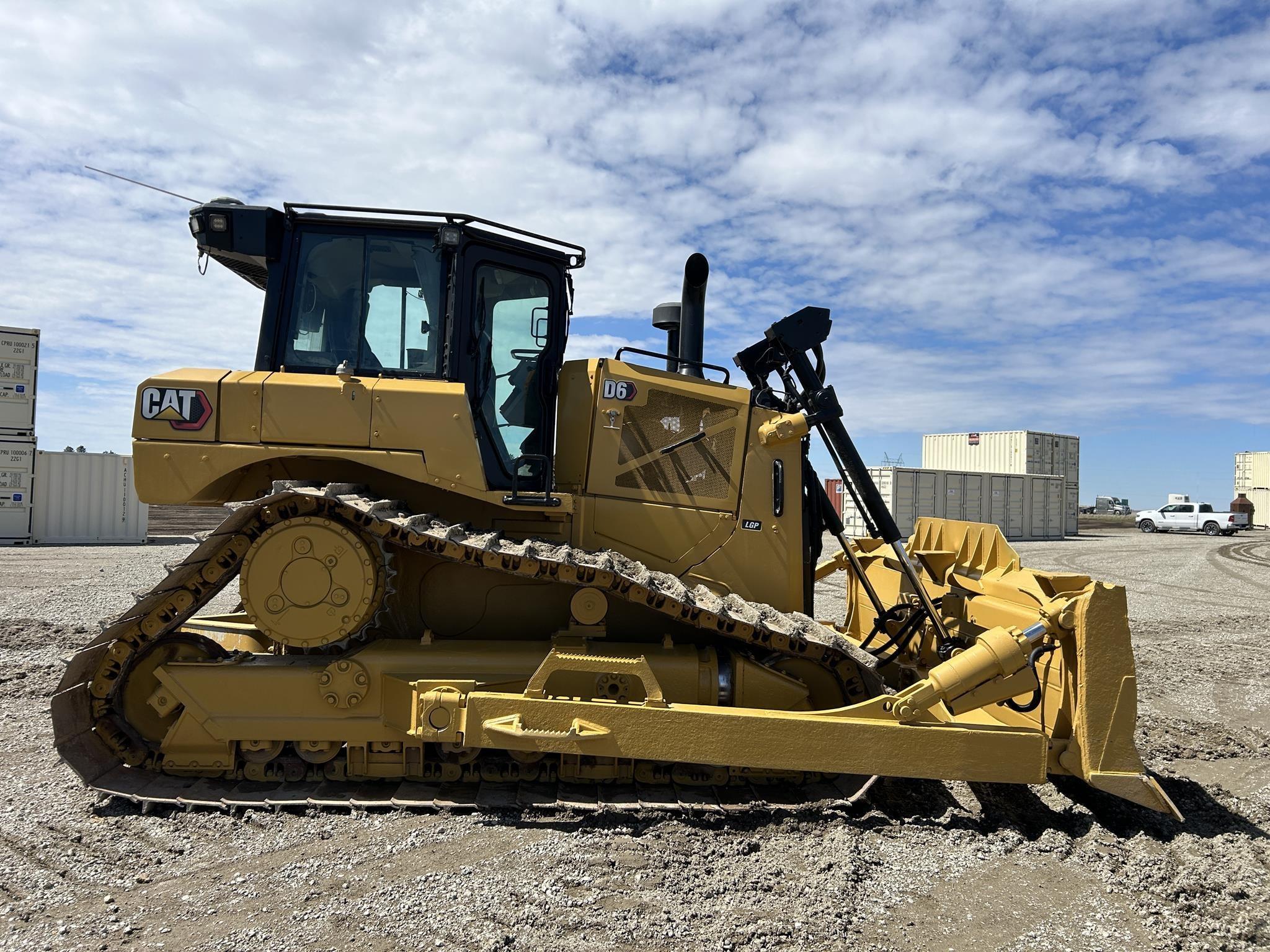 2020 CATERPILLAR D6 84