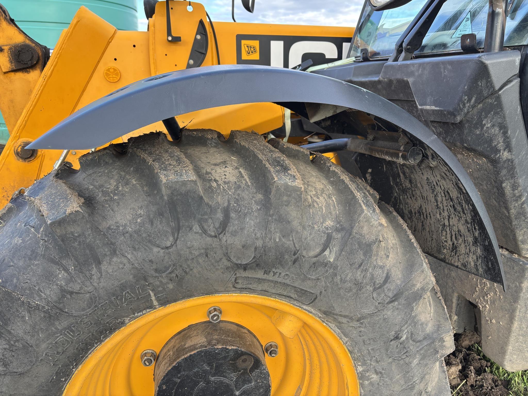 2011 JCB 536-60 363