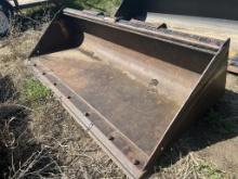 JOHN DEERE SKID STEER BUCKET 123