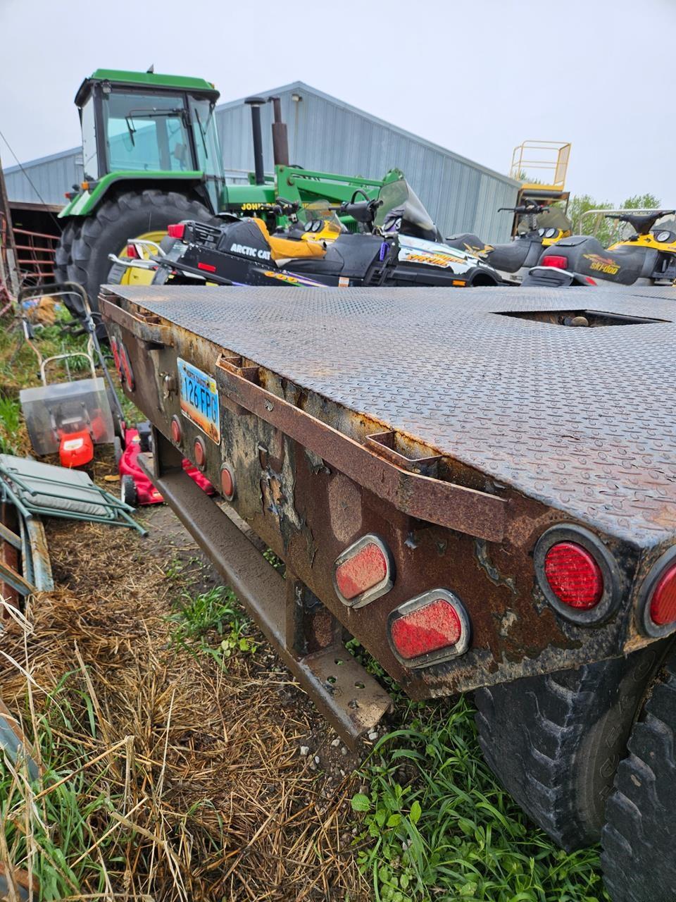 2001 FORD F650 SD 173