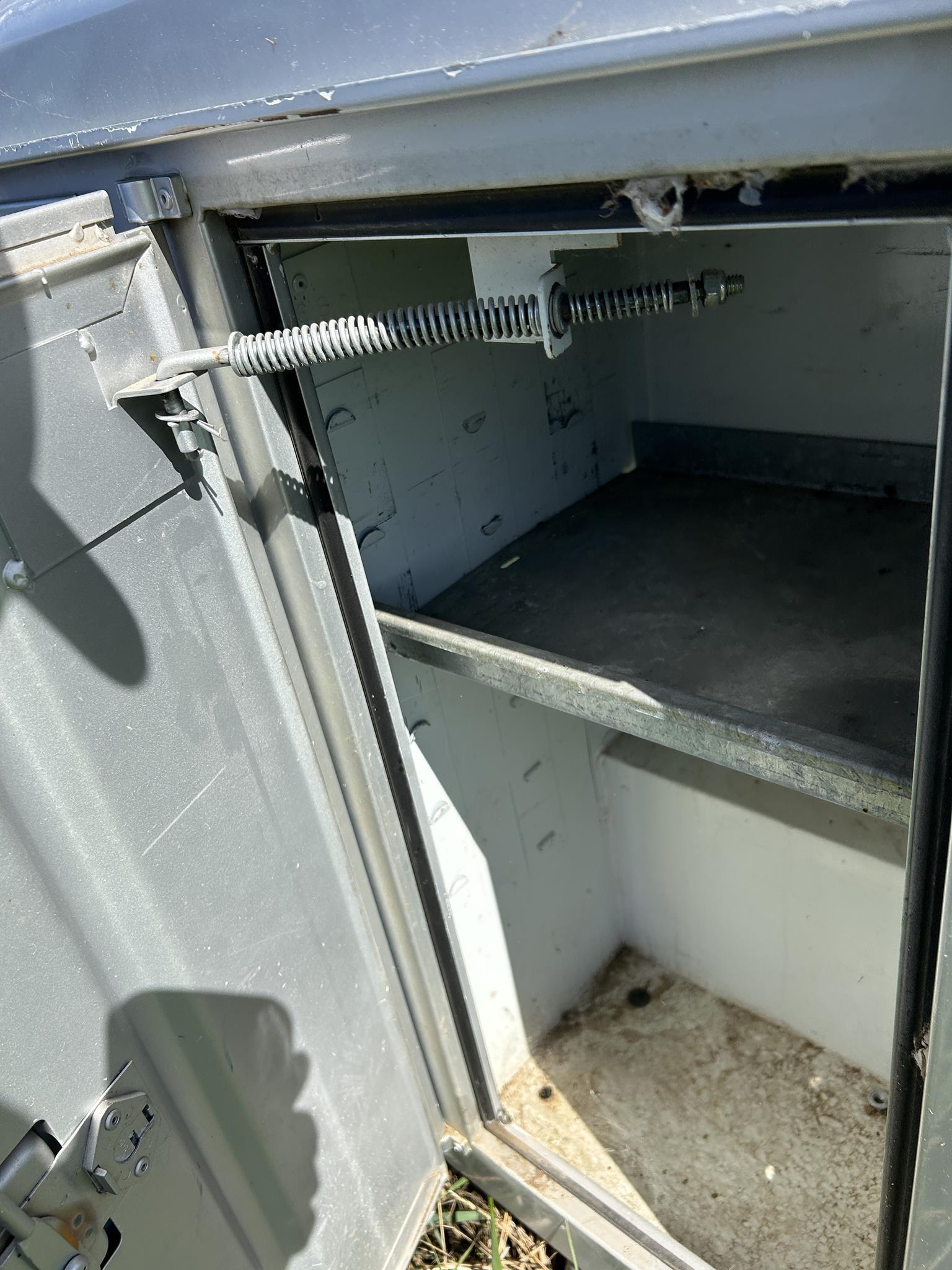 SERVICE BOX 409