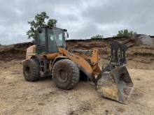 2013 CASE 521F XR 1058