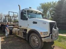 2014 VOLVO VHD 1187