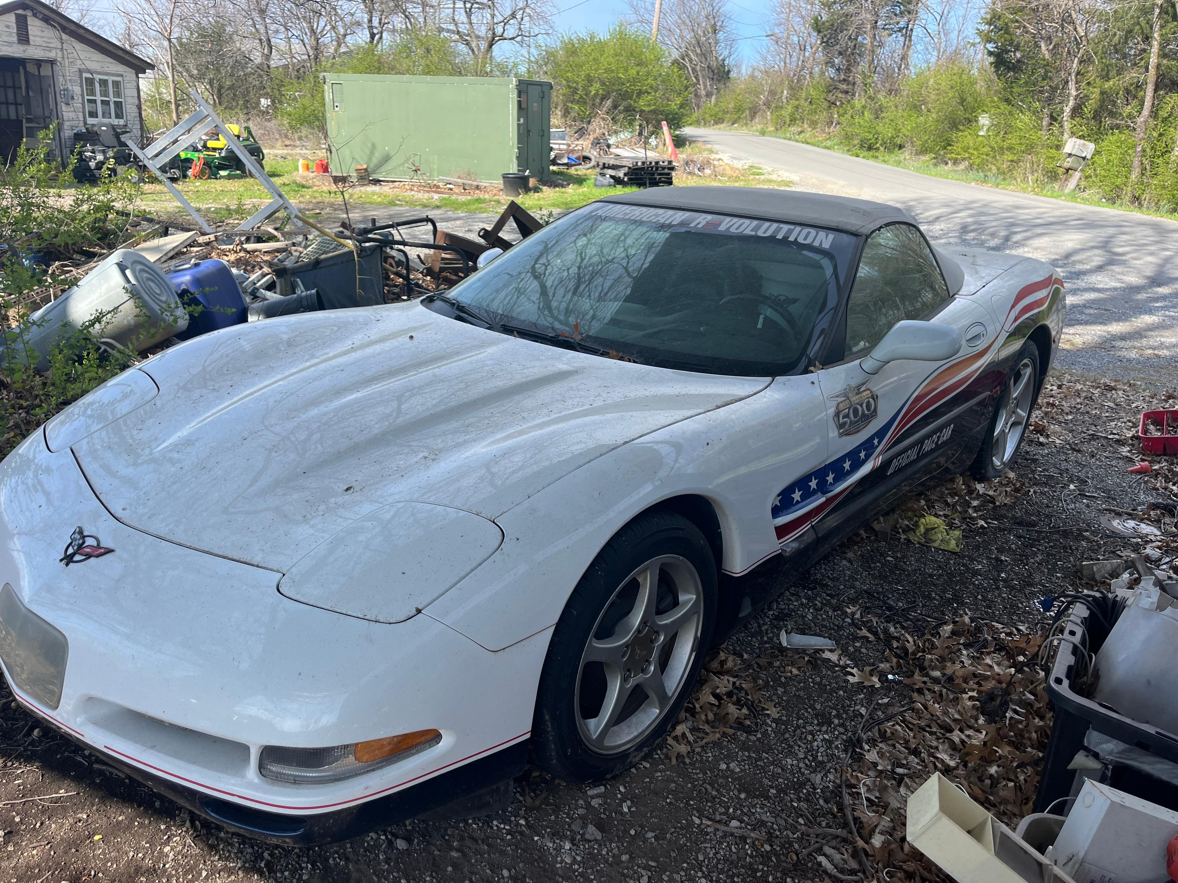 '04 CORVETE CONVERTIBLE PACE CAR