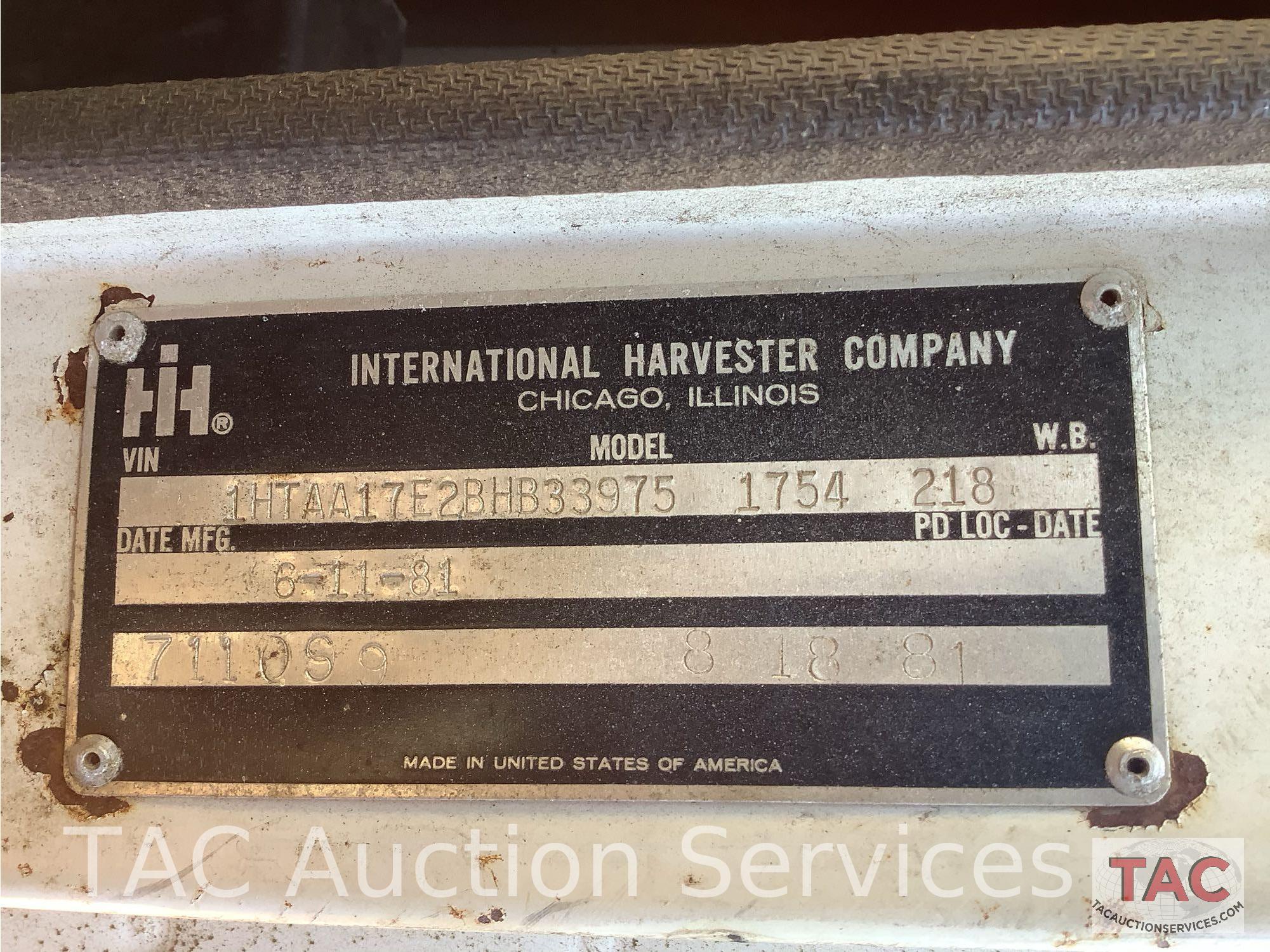 1981 International S1700 Cab & Chassis