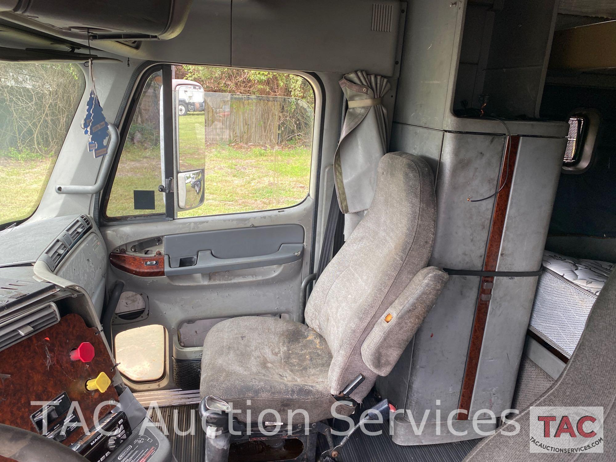 2002 Freightliner Century Class S/T Sleeper