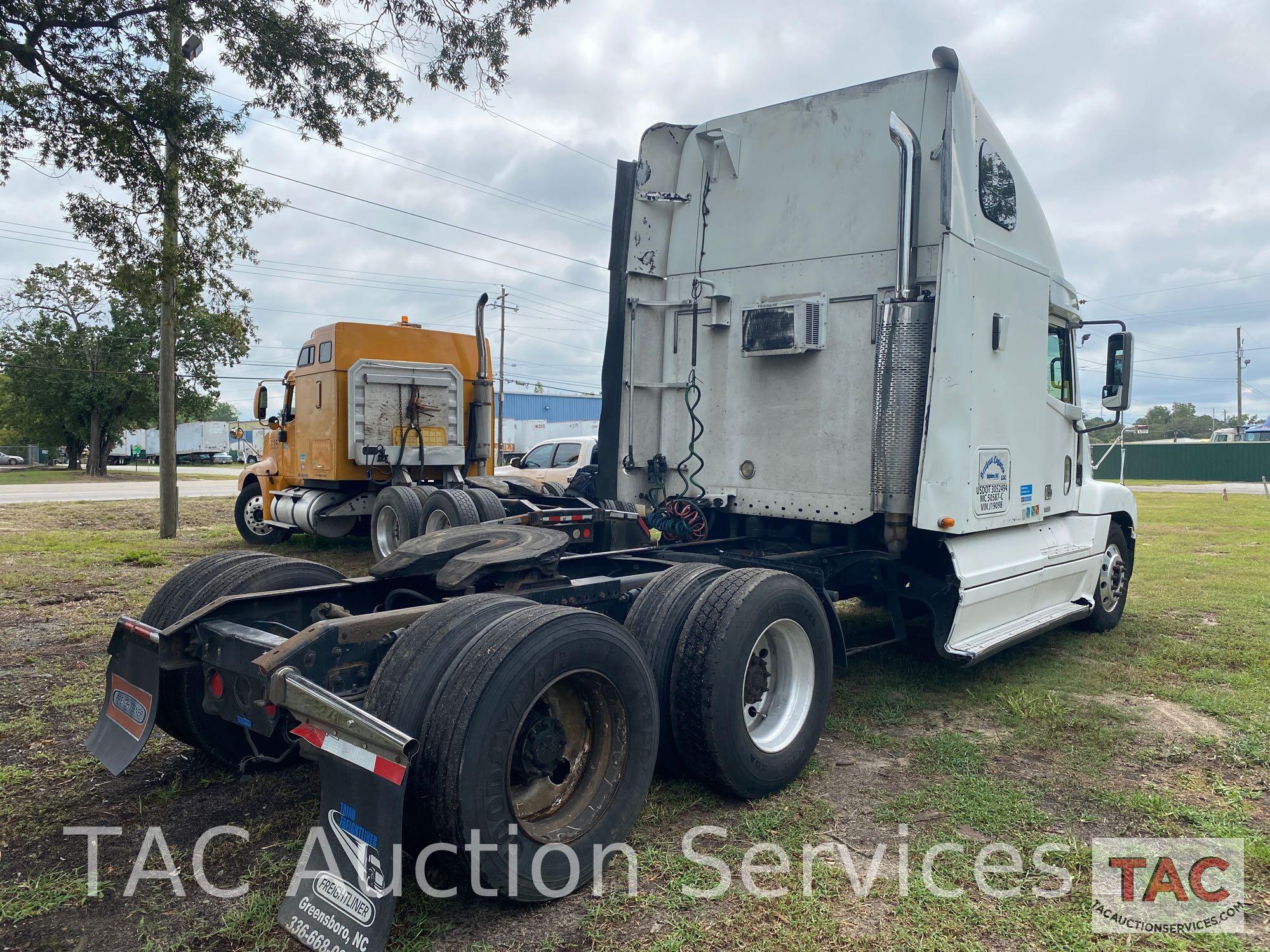 2002 Freightliner Century Class S/T Sleeper