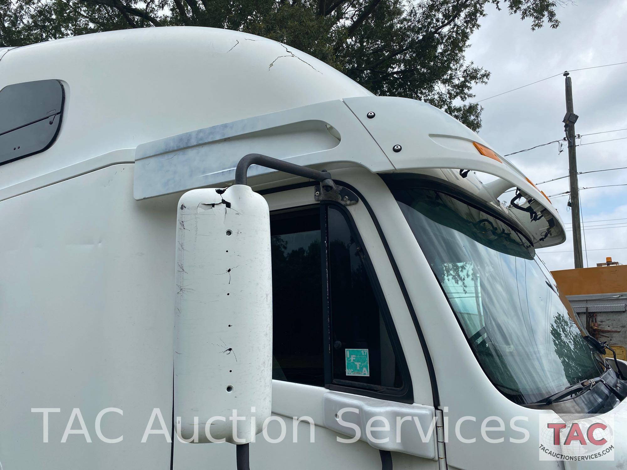 2002 Freightliner Century Class S/T Sleeper