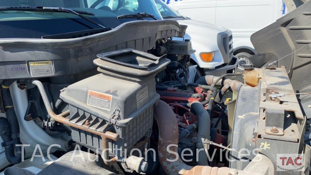 2015 International Durastar 4300 Box Truck