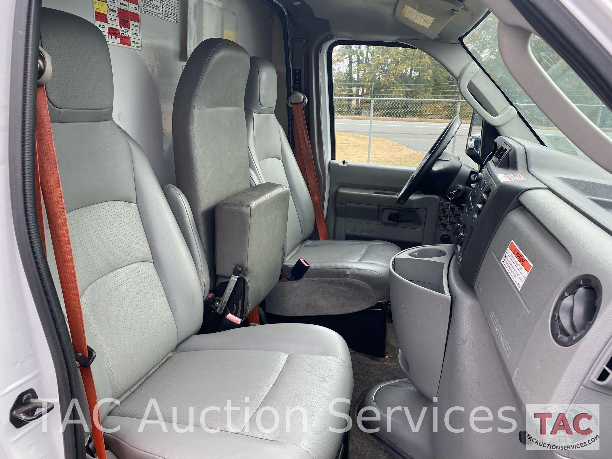 2014 Ford E-350 Box Truck