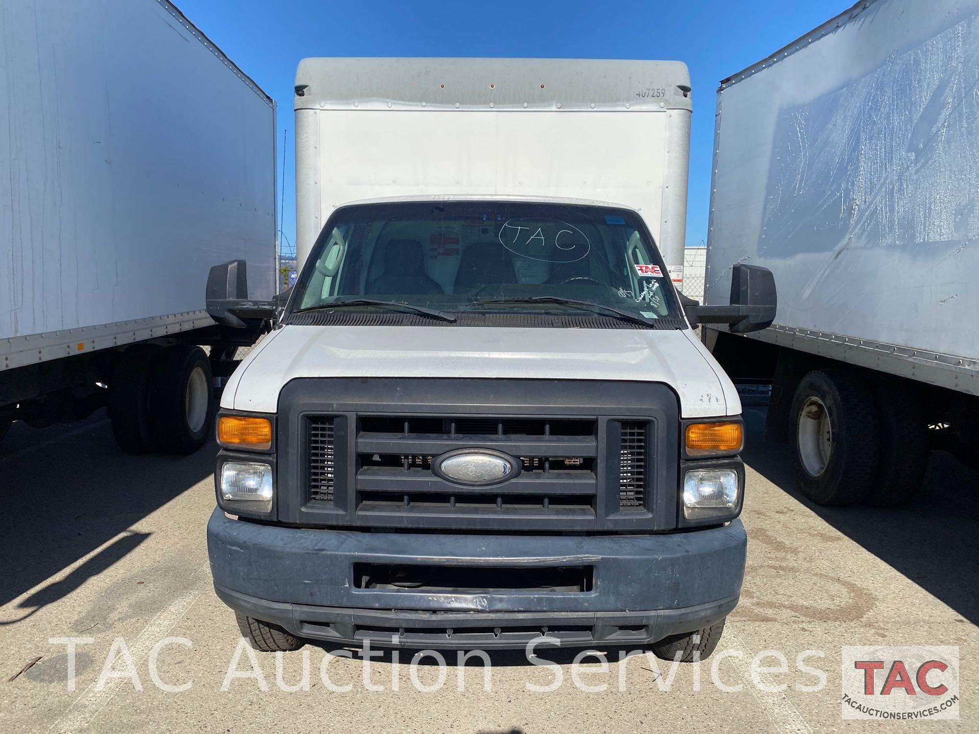 2014 Ford Econoline E-350 Box Truck