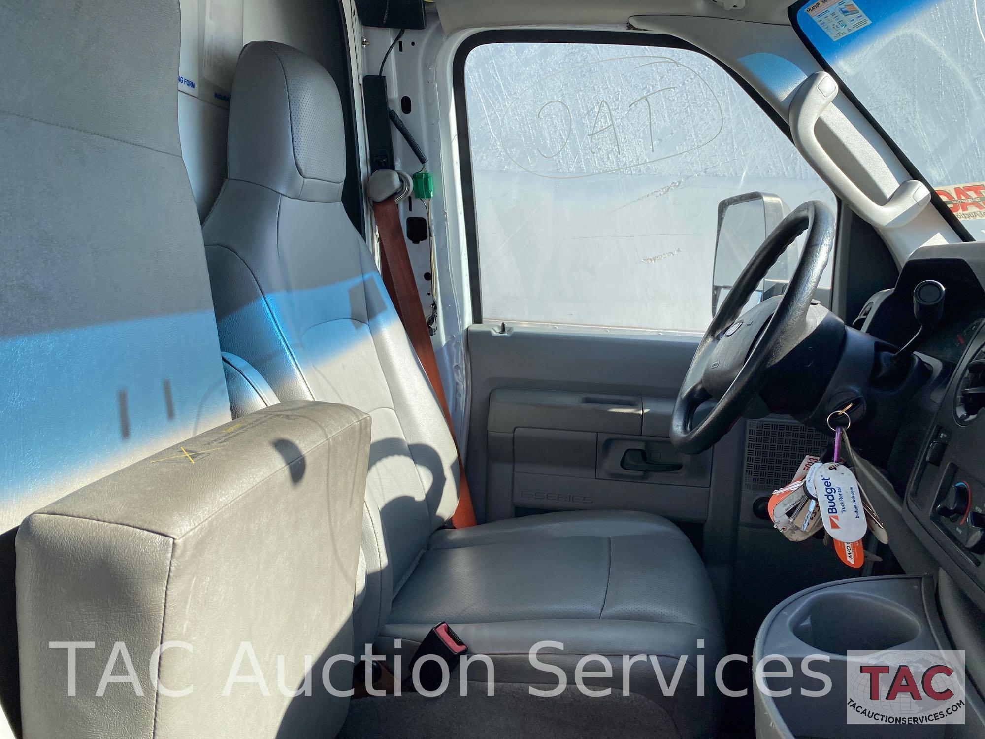 2014 Ford Econoline E-350 Box Truck