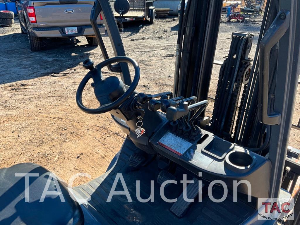 2014 Toyota 8FGCU32 6500lb Forklift