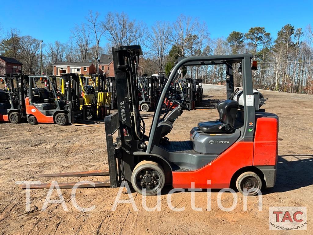 2014 Toyota 8FGCU32 6500lb Forklift