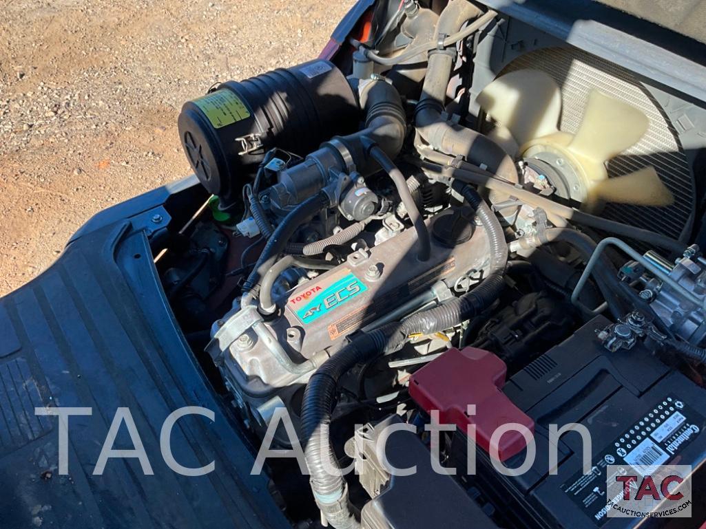 2014 Toyota 8FGCU32 6500lb Forklift