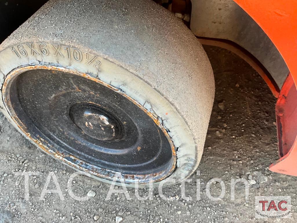 2014 Toyota 8FGCU32 6500lb Forklift