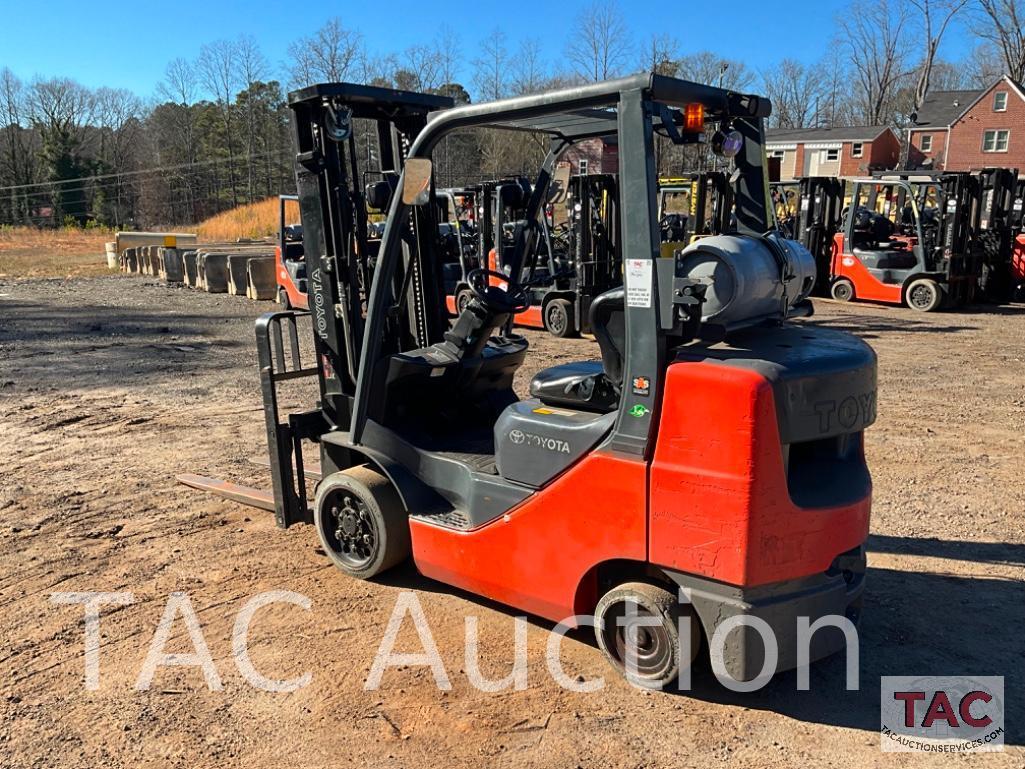 2014 Toyota 8FGCU32 6500lb Forklift